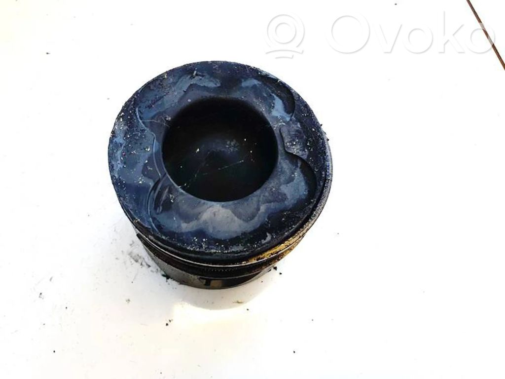 Piston   8340E,8340E
