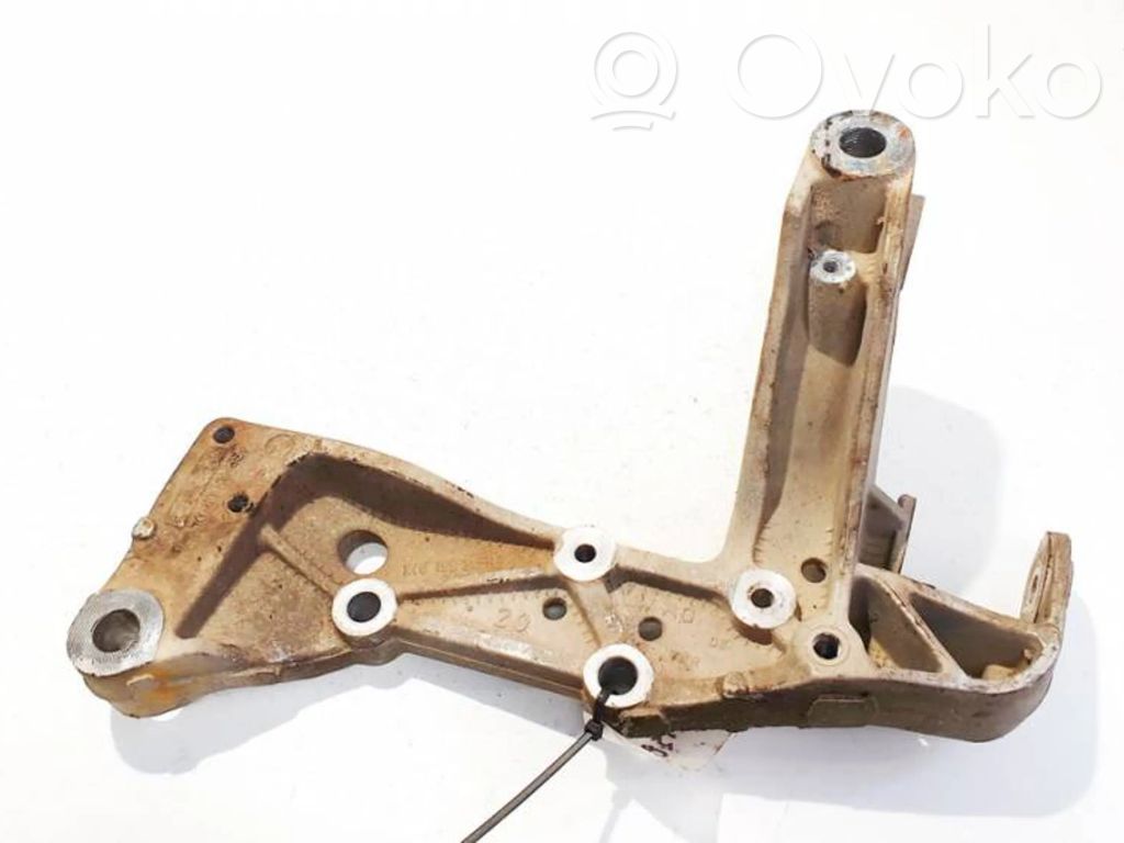 Volkswagen Golf V Braccio di controllo sospensione anteriore inferiore/braccio oscillante