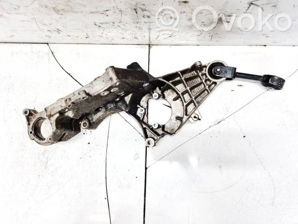 Alfa Romeo GT Engine mounting bracket 