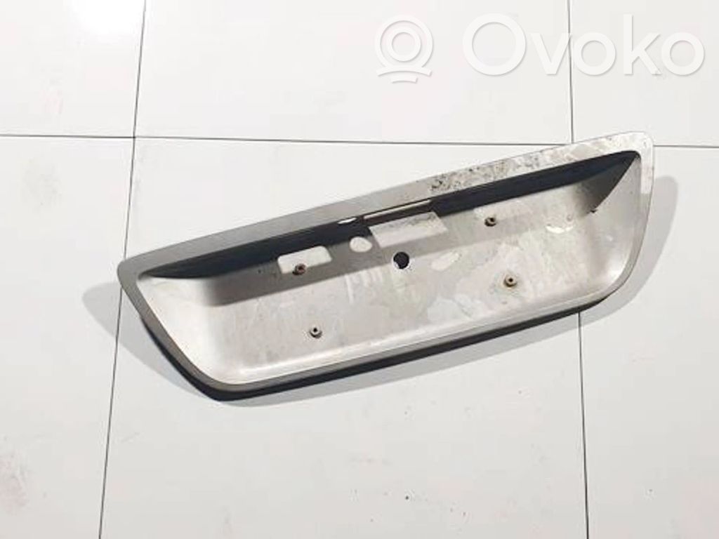 Mercedes-Benz C W203 Éclairage de plaque d'immatriculation