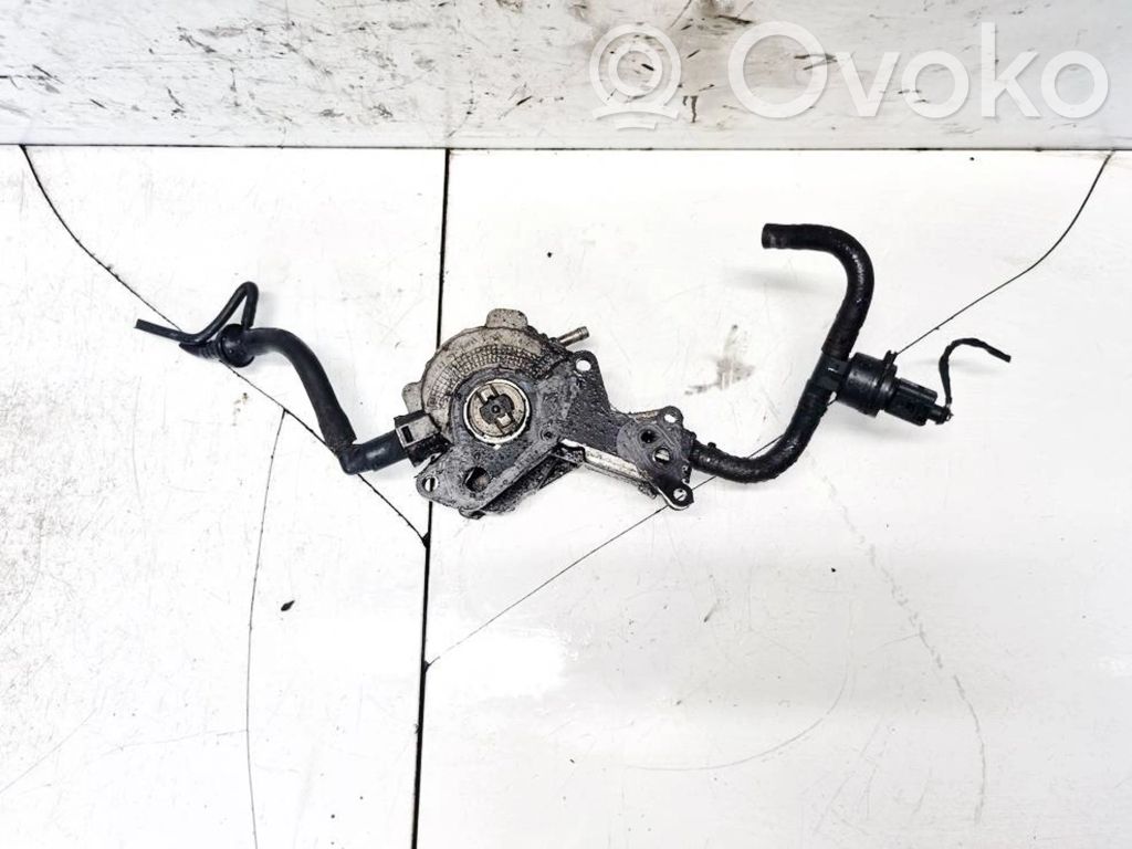 Volkswagen Caddy Pompă vacuum 
