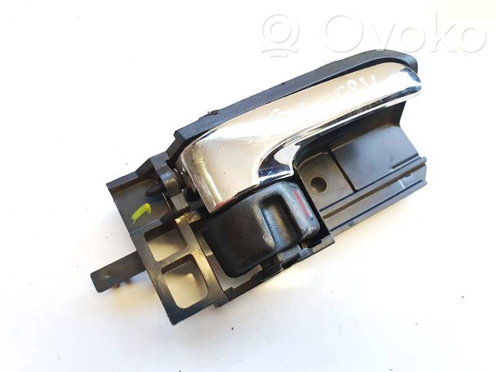 Toyota Corolla E120 E130 Poignée inférieure de porte avant