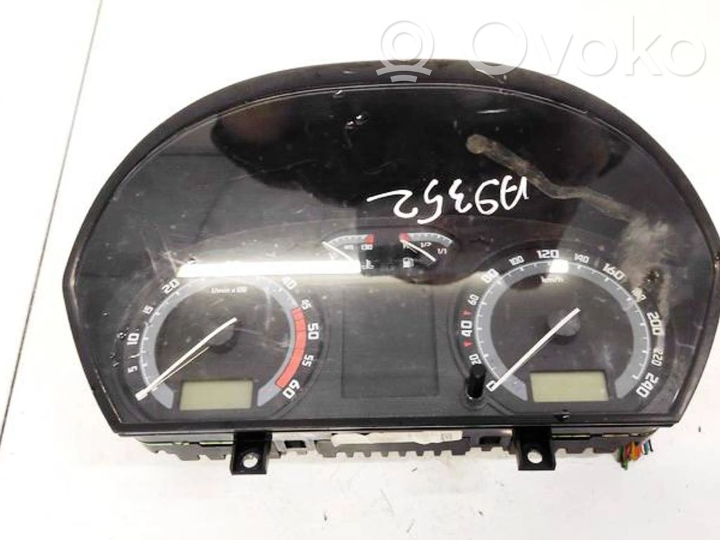 Skoda Fabia Mk1 (6Y) Vitezometru (grup de instrumente) 