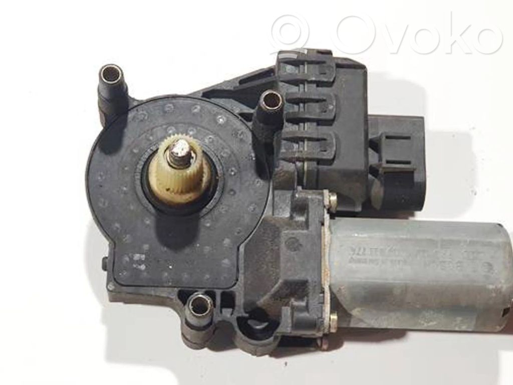Audi A6 S6 C5 4B Alzacristalli del portellone scorrevole con motorino