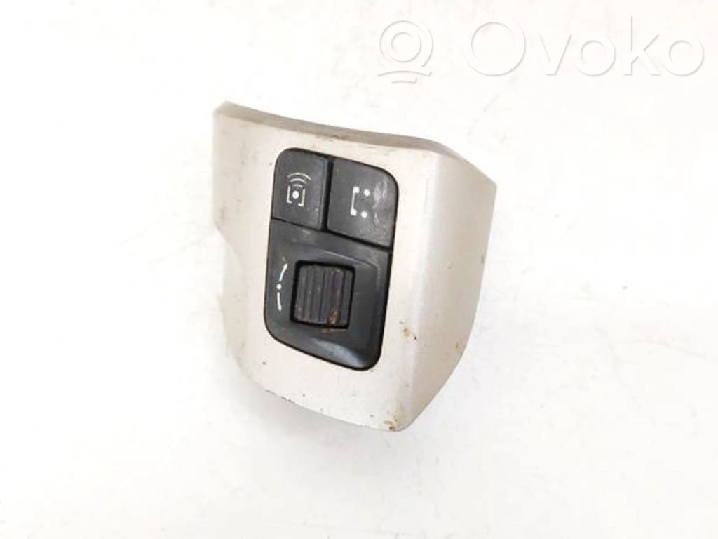 Opel Astra H Przełącznik / Przycisk kierownicy 