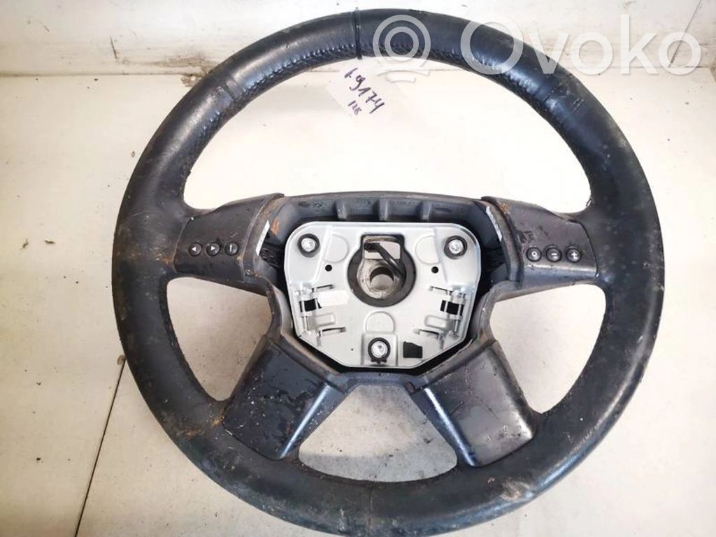 Volant   24439965,24439965