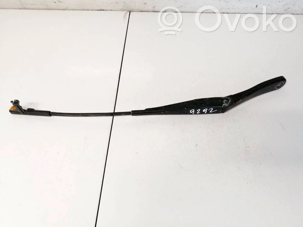 Opel Astra H Braccio della spazzola tergicristallo anteriore