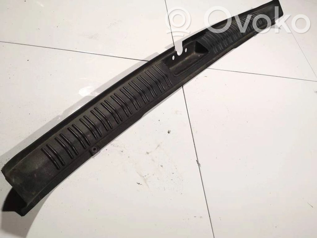 Ford Mondeo Mk III Inne elementy wykończenia bagażnika 
