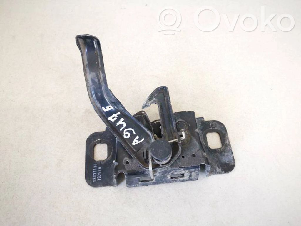 Opel Astra J Serrure de capot