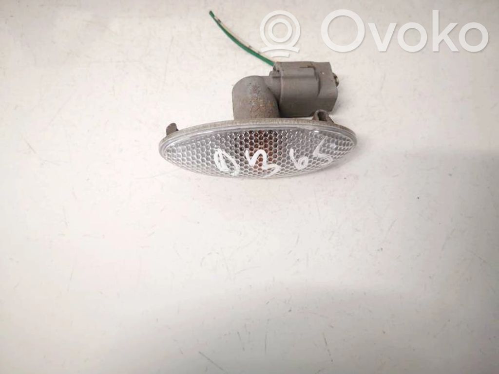 Toyota Yaris Feu clignotant répétiteur d'aile avant
