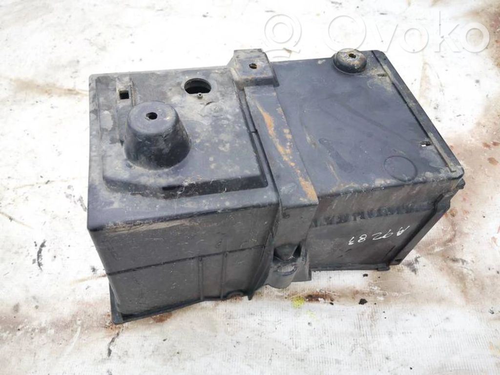Ford Kuga I Vassoio scatola della batteria