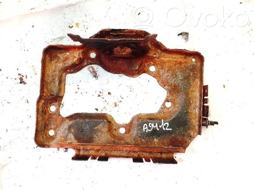 Opel Vectra B Podstawa / Obudowa akumulatora 