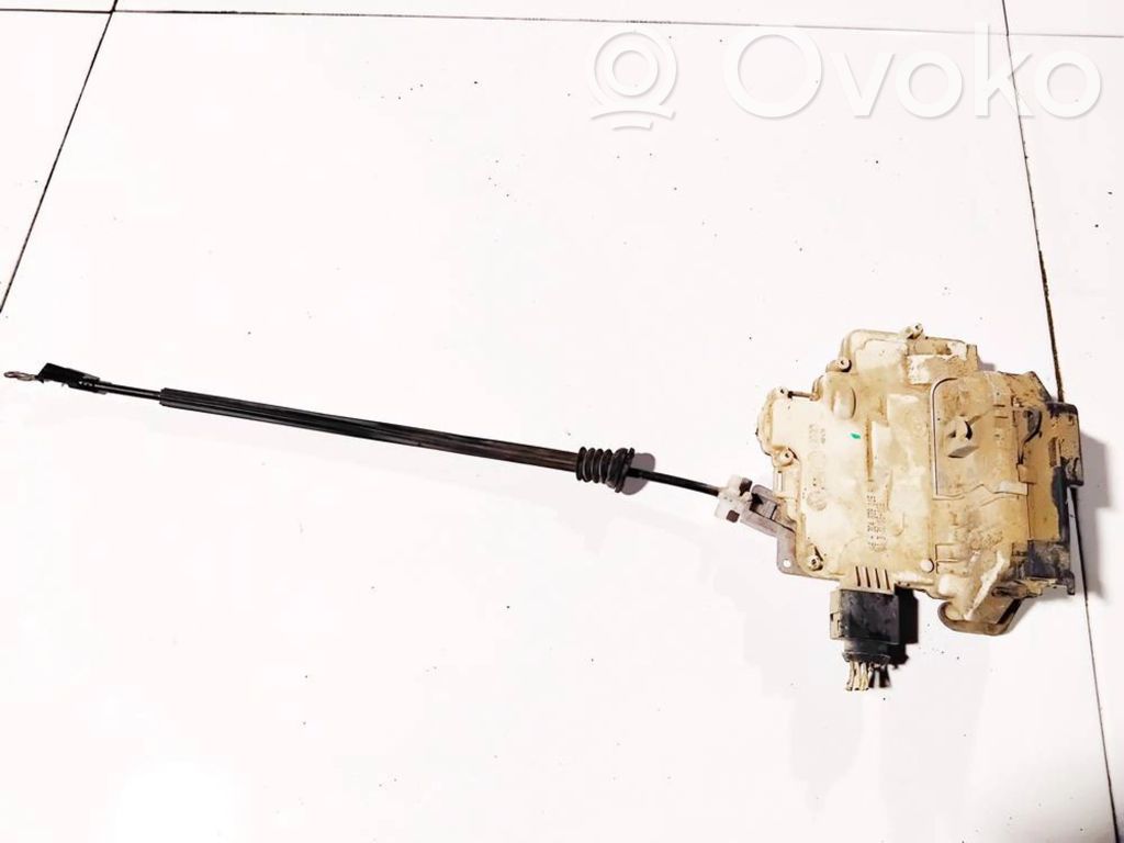 Volkswagen PASSAT B6 Serratura portiera posteriore