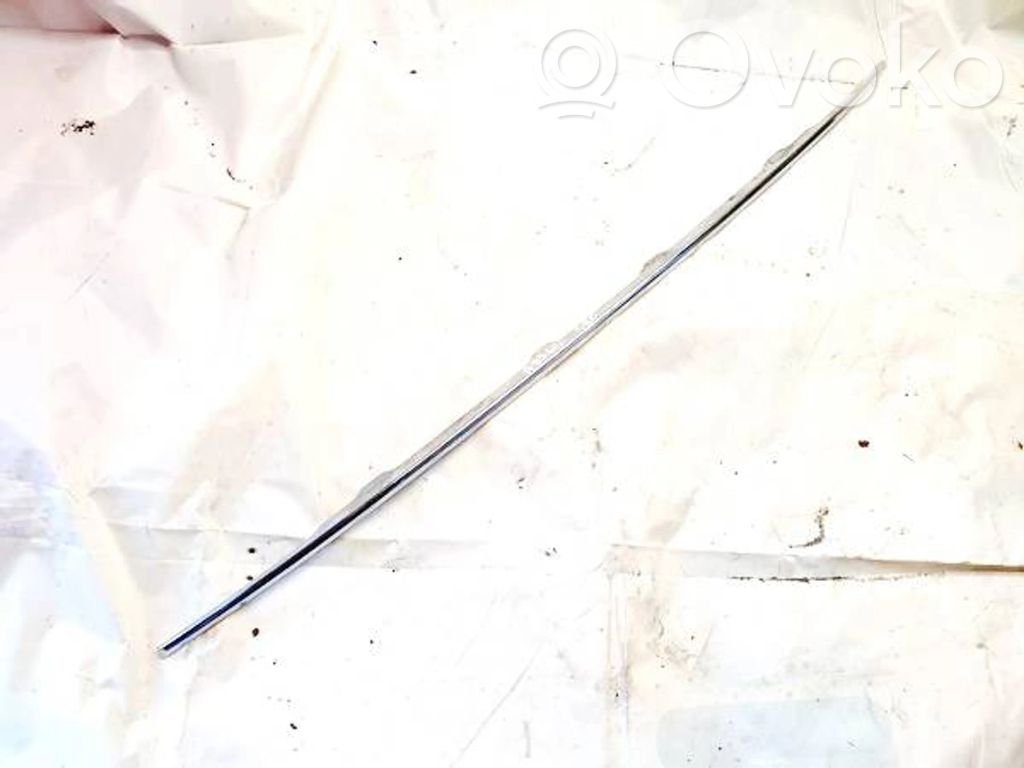 Tailgate/boot lid cover trim