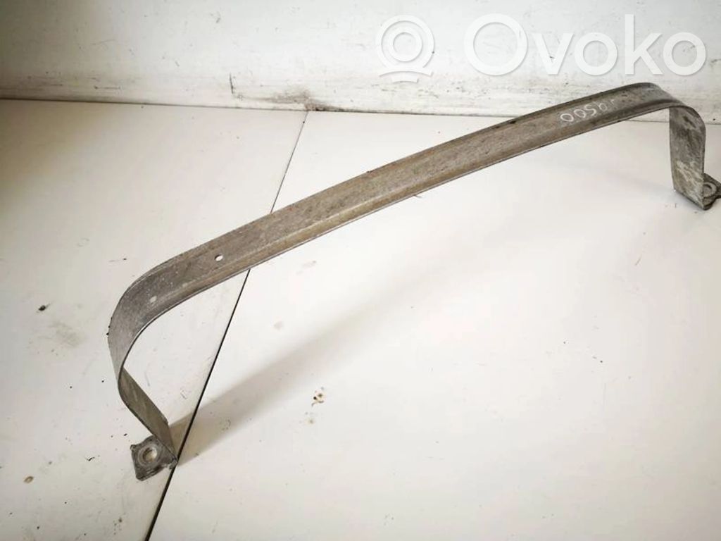 Volkswagen Golf V Staffa di fissaggio del serbatoio del carburante 