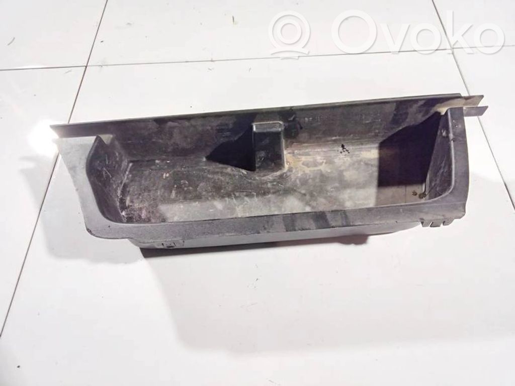 Volkswagen PASSAT B5 Otros repuestos del interior 