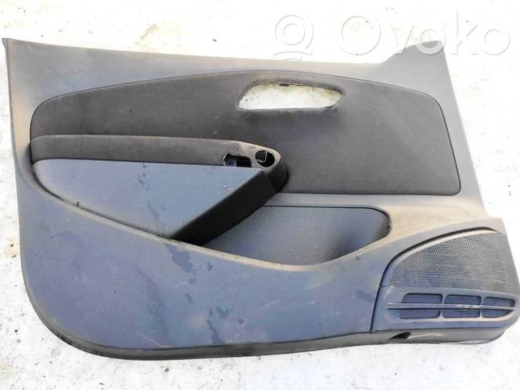 Volkswagen Cross Polo Boczki / Poszycie drzwi przednich 