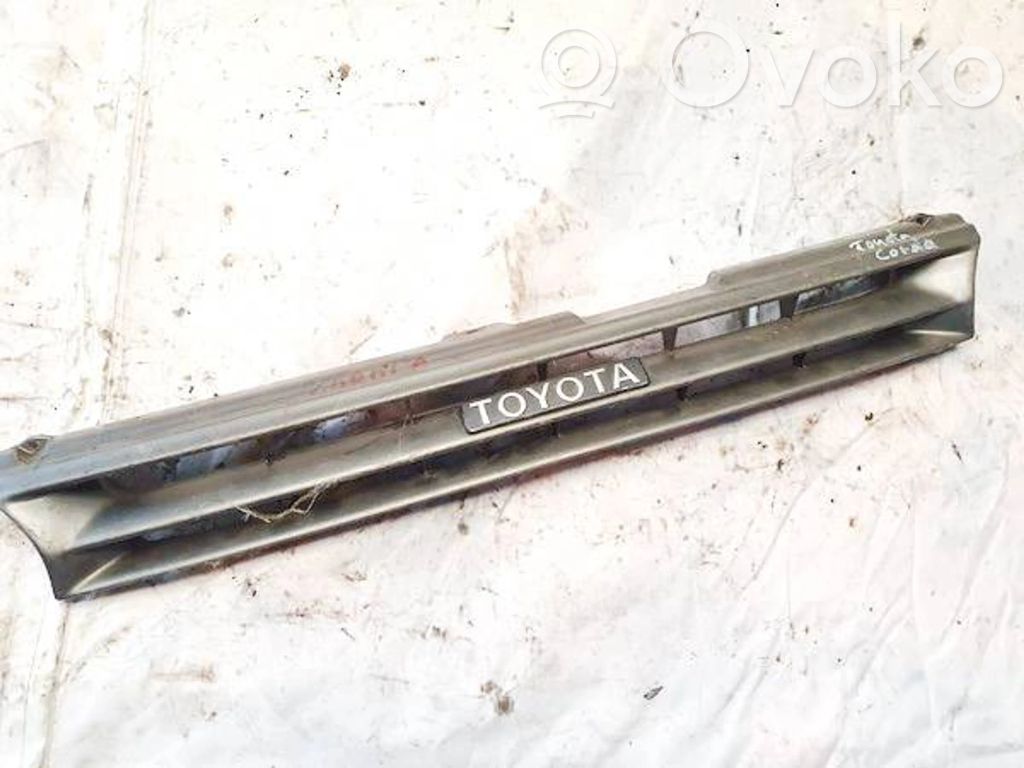 Toyota Corolla E90 Front grill 