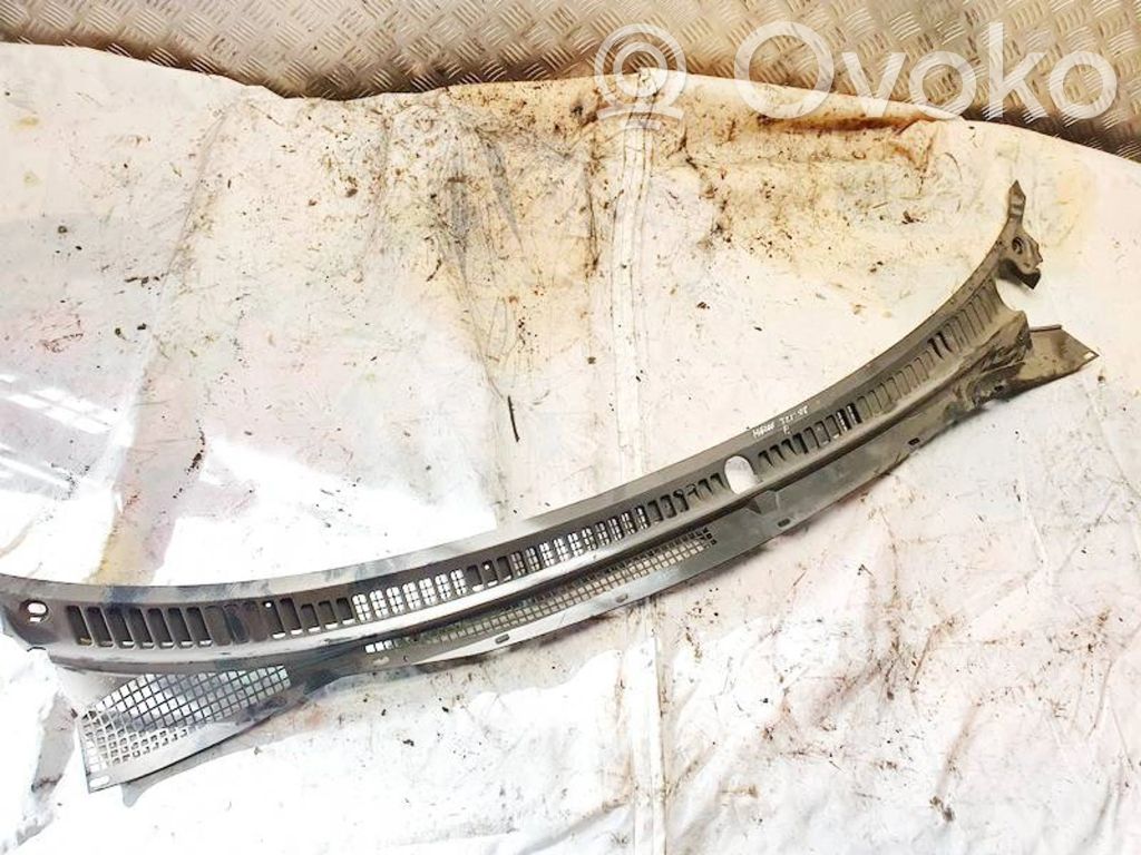 Moldura del limpia   K2443,K2443