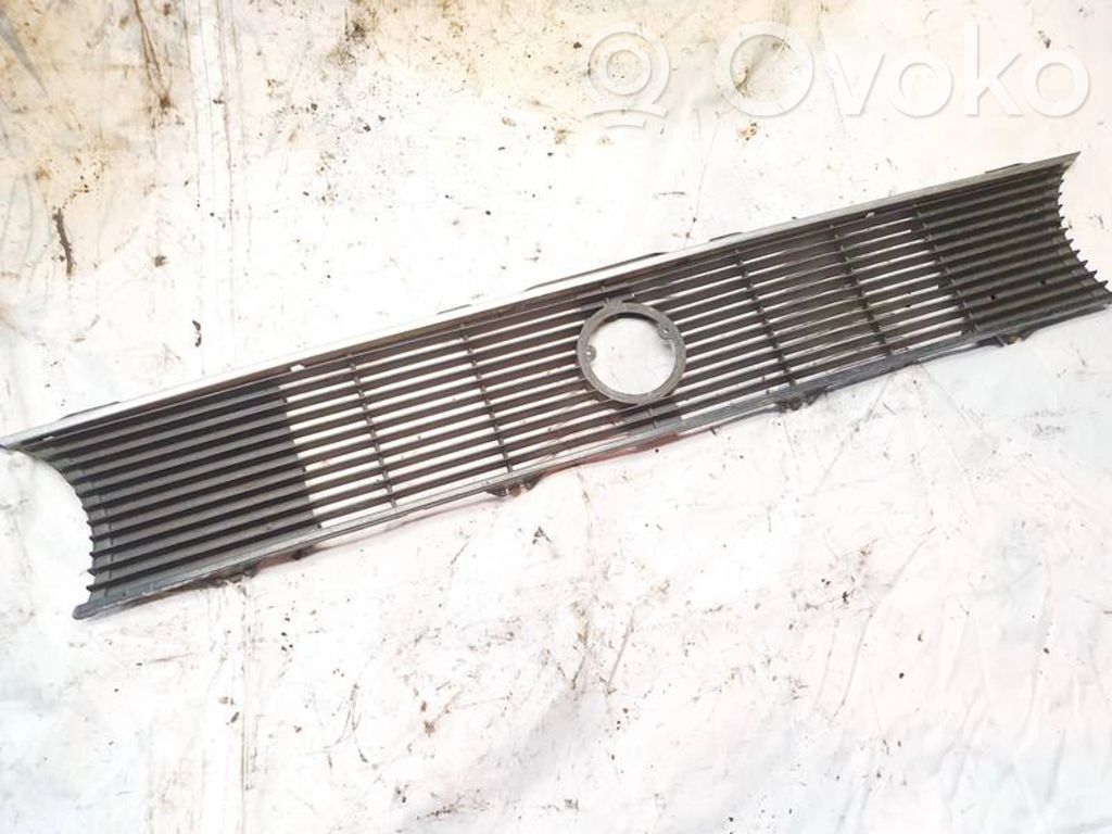 Rejilla delantera   171853653L,171853653L