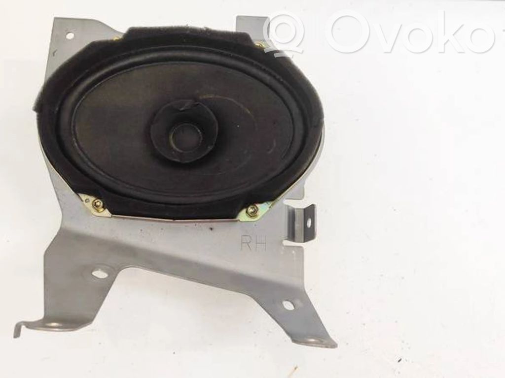 Altavoz de la puerta delantera   C24366960,C24366960