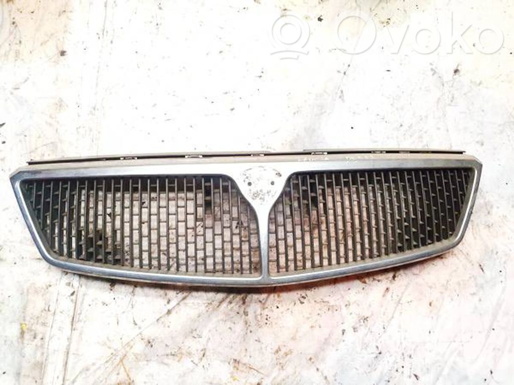 Lancia Dedra Rejilla delantera 