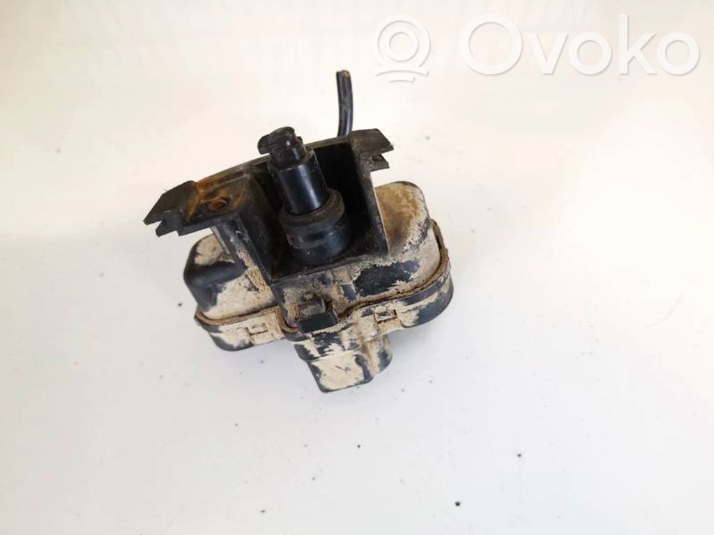 Volkswagen Golf VI Motor de bloqueo de puertas 