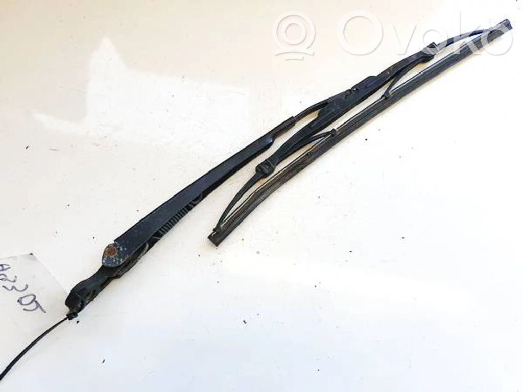 Audi A6 S6 C5 4B Braccio della spazzola tergicristallo posteriore 