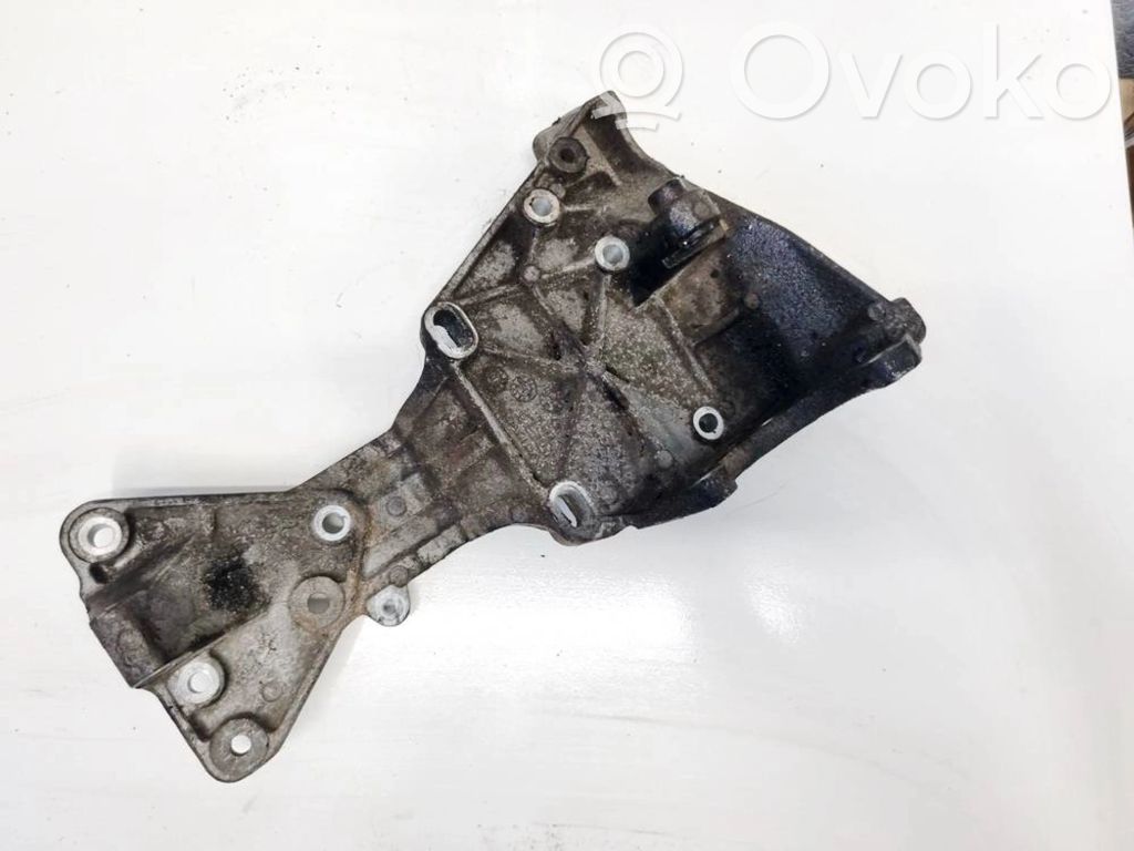Volvo XC70 Suport motor 