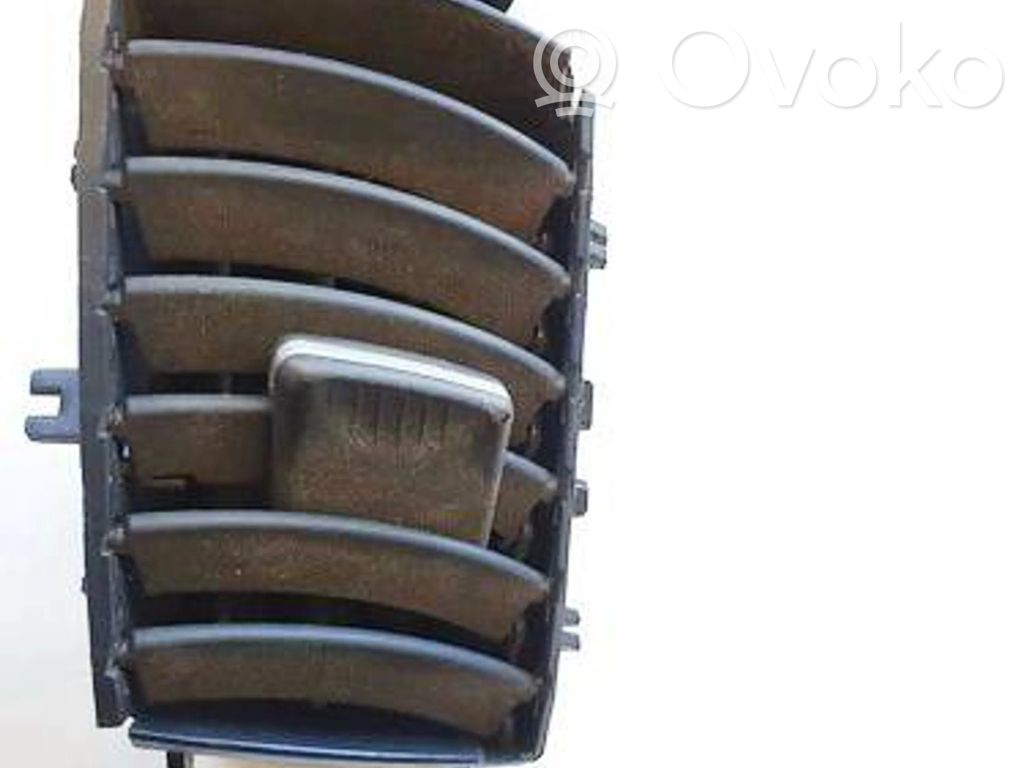 Rejilla de ventilación central del panel   13144401,213680437,13144401,213680437