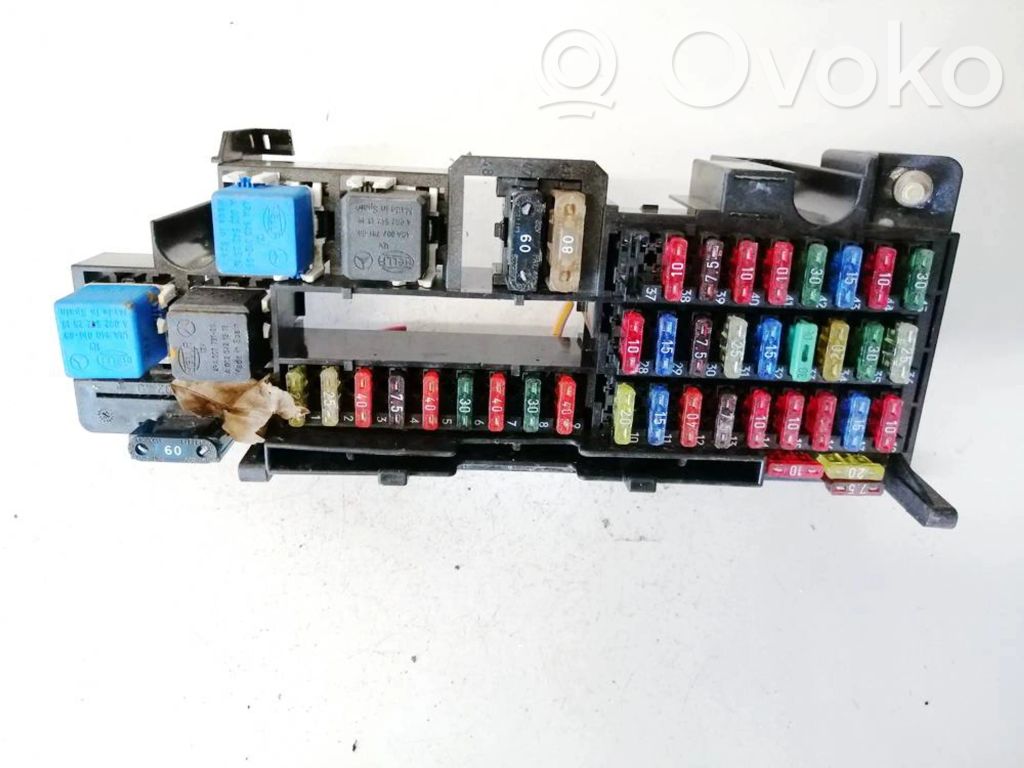 Mercedes-Benz A W168 Boîte à fusibles