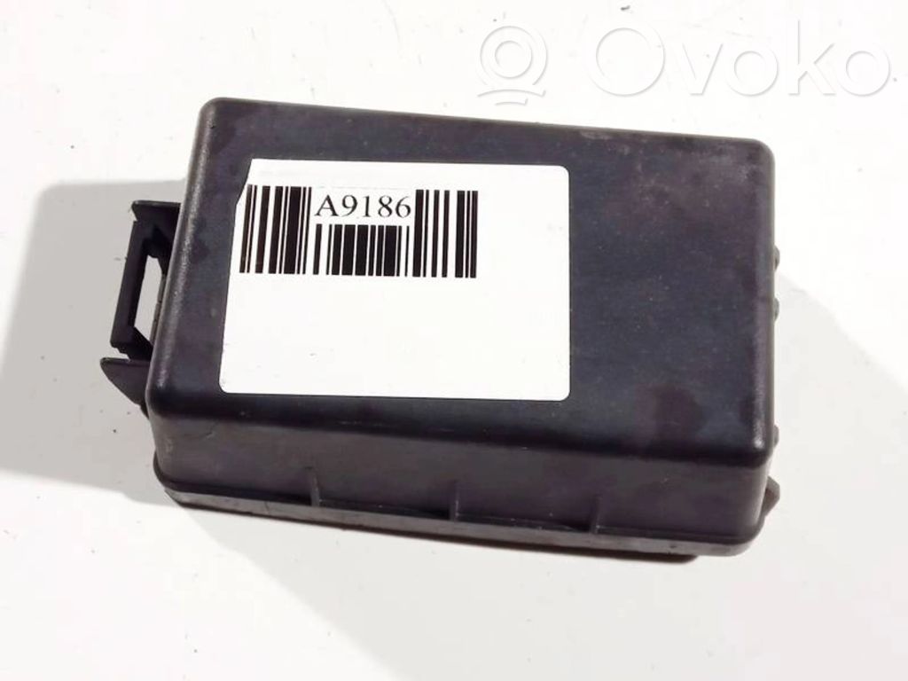 KIA Ceed Sulakerasian kansi 