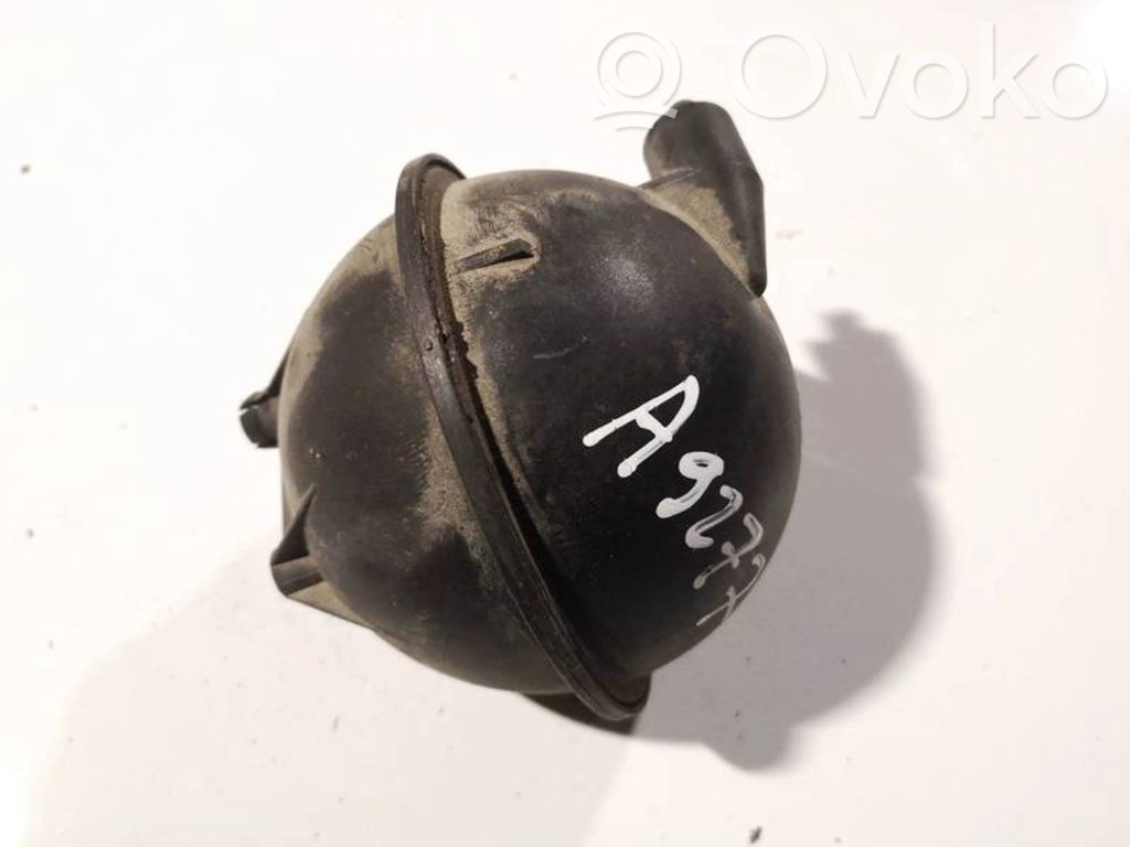 Volkswagen Golf V Serbatoio del vuoto