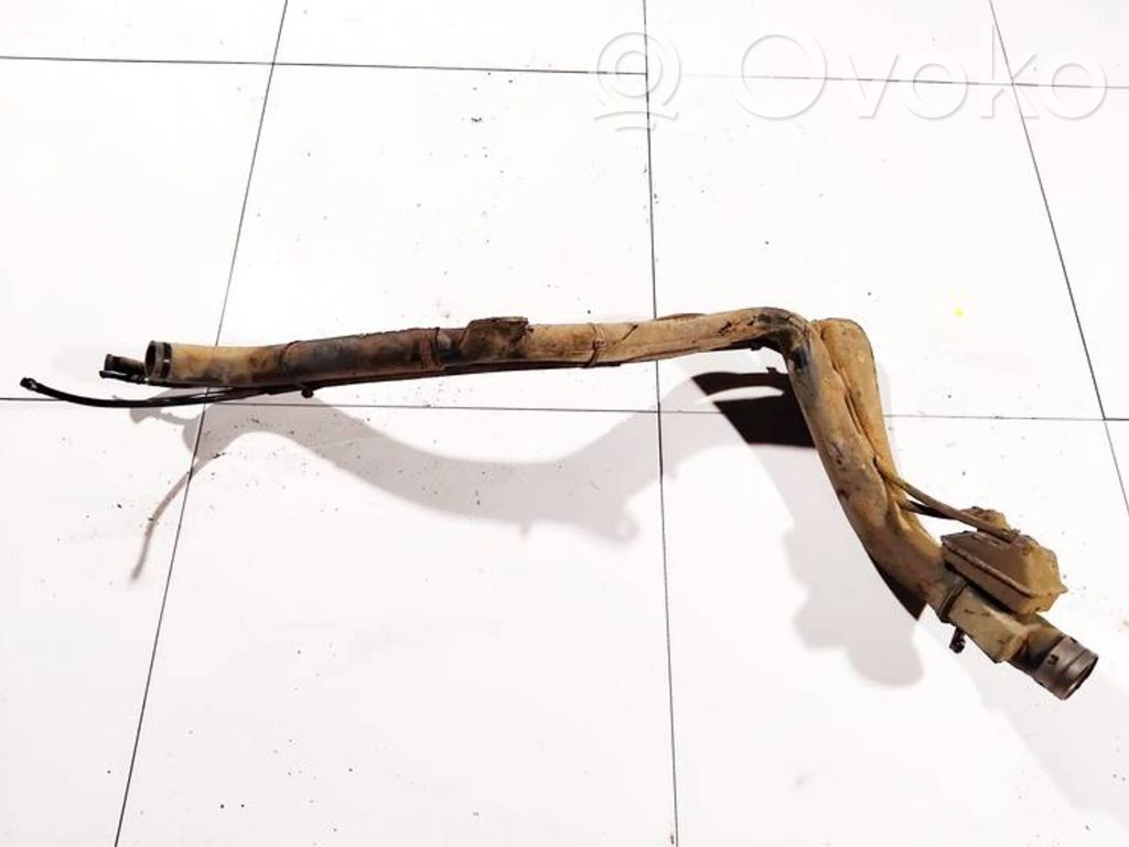 Opel Zafira A Rura wlewu paliwa 