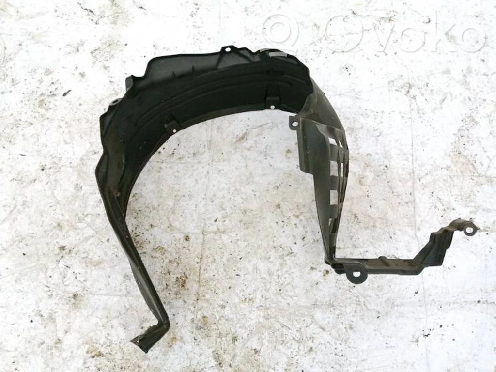 Nissan Primera Nadkole przednie 