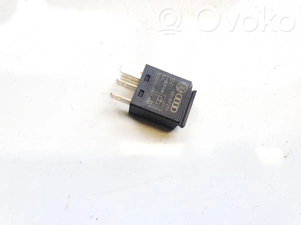 Otros relés   8Z0951253,V23074A1001X50,8Z0951253,V23074A1001X50