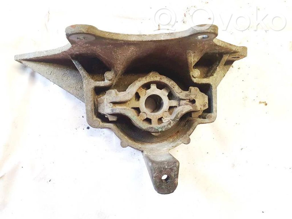 Fiat Punto (188) Soporte de montaje del motor 