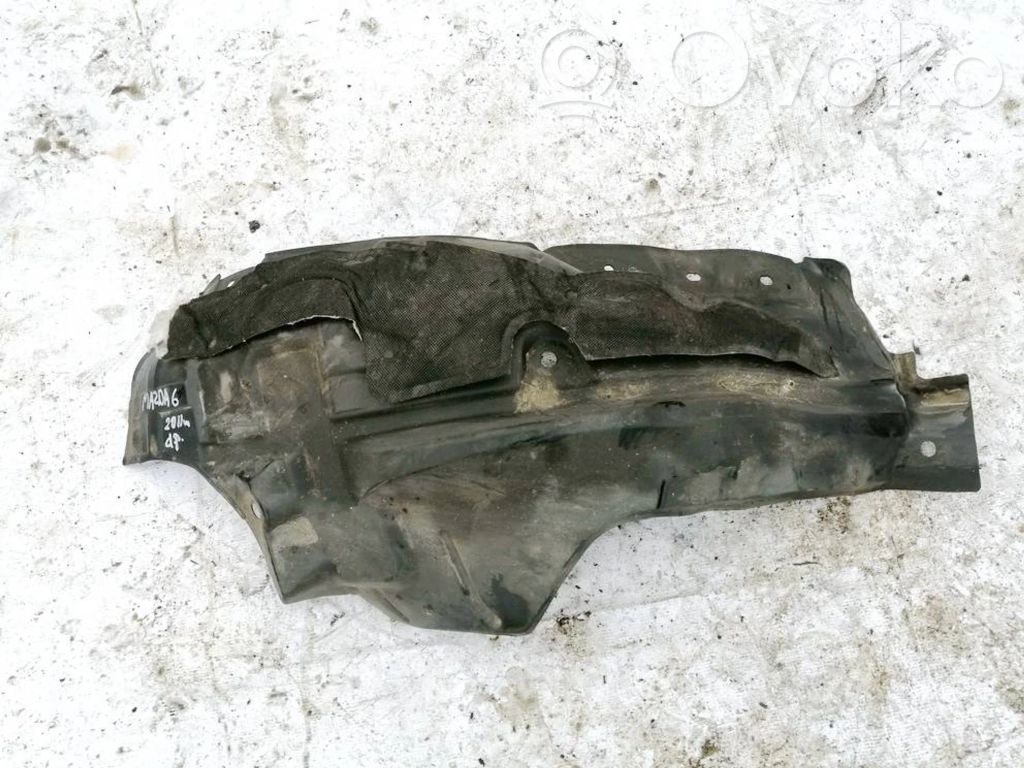 Front wheel arch liner splash guards