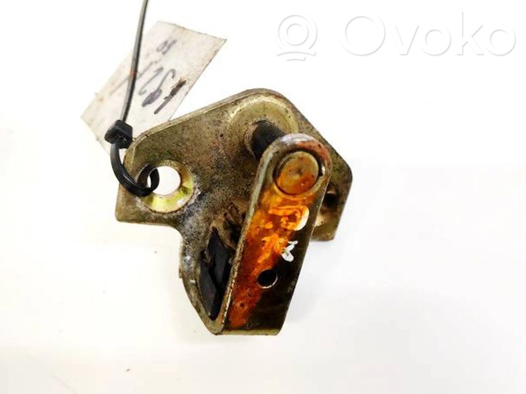 Ford Mondeo Mk III Bridă/cârlig închidere ușă față 