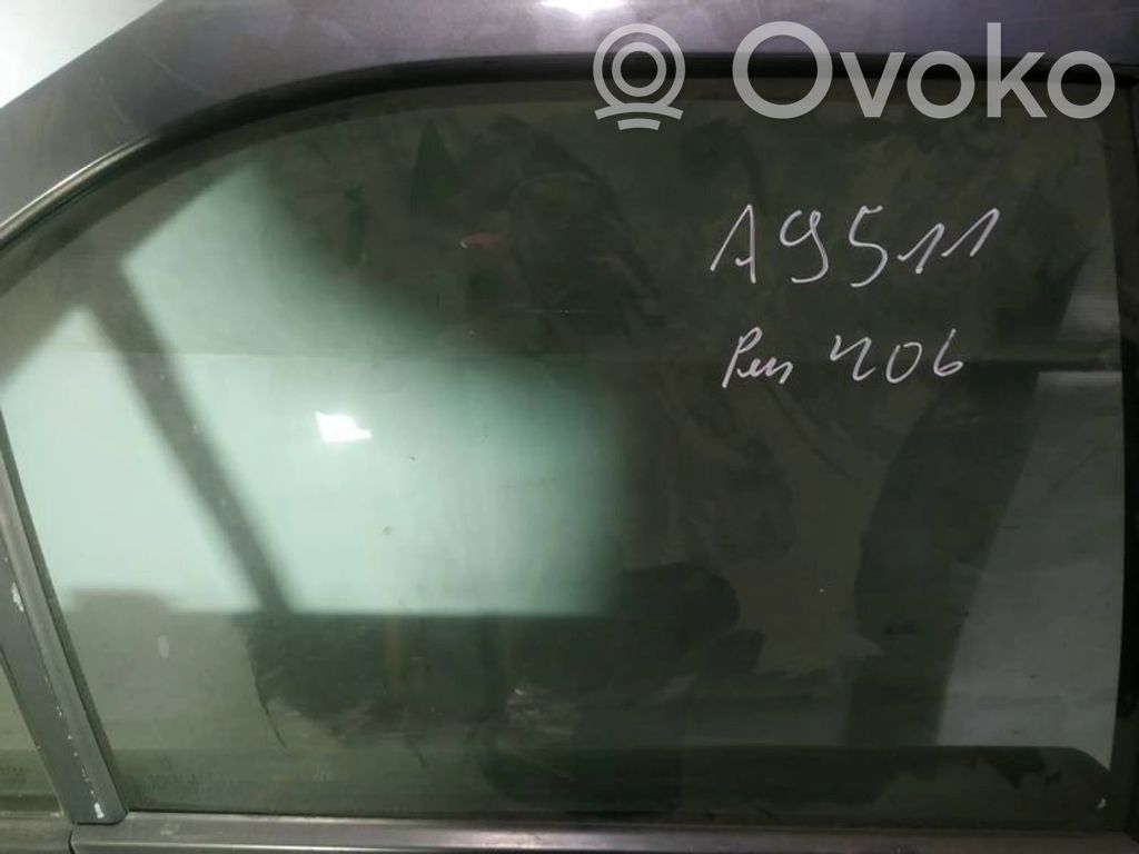 Peugeot 406 Vetro del finestrino della portiera posteriore