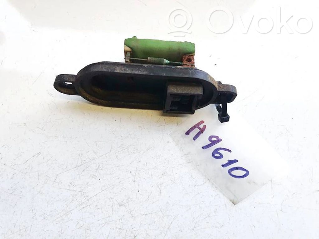 Rezystor / Opornik dmuchawy nawiewu   101930100,B8372,101930100,B8372