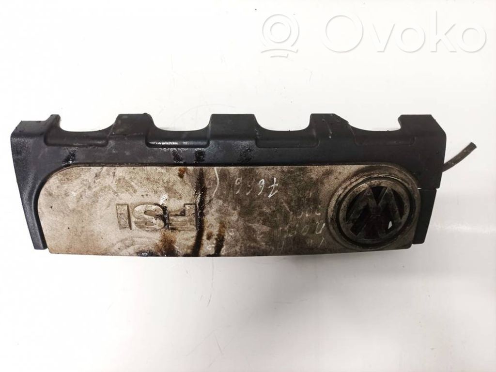Volkswagen PASSAT B6 Capac protecție motor 