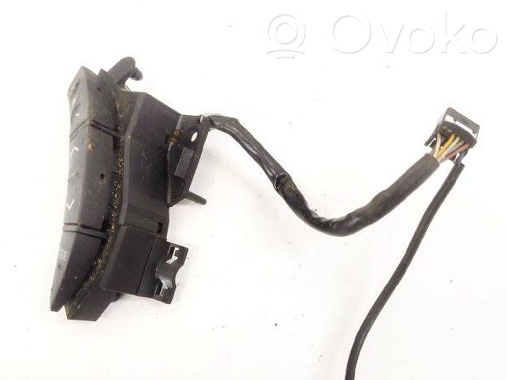 Toyota Avensis Verso Butoane/comutatoare pe volan