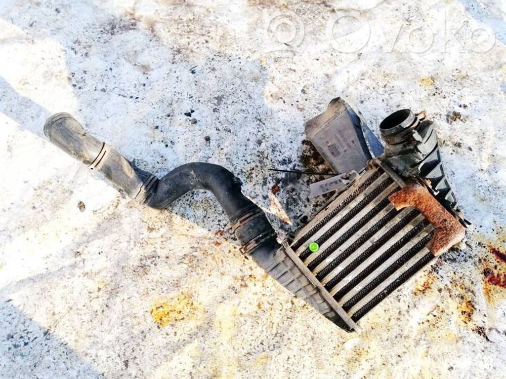 Opel Astra H Chłodnica powietrza doładowującego / Intercooler 