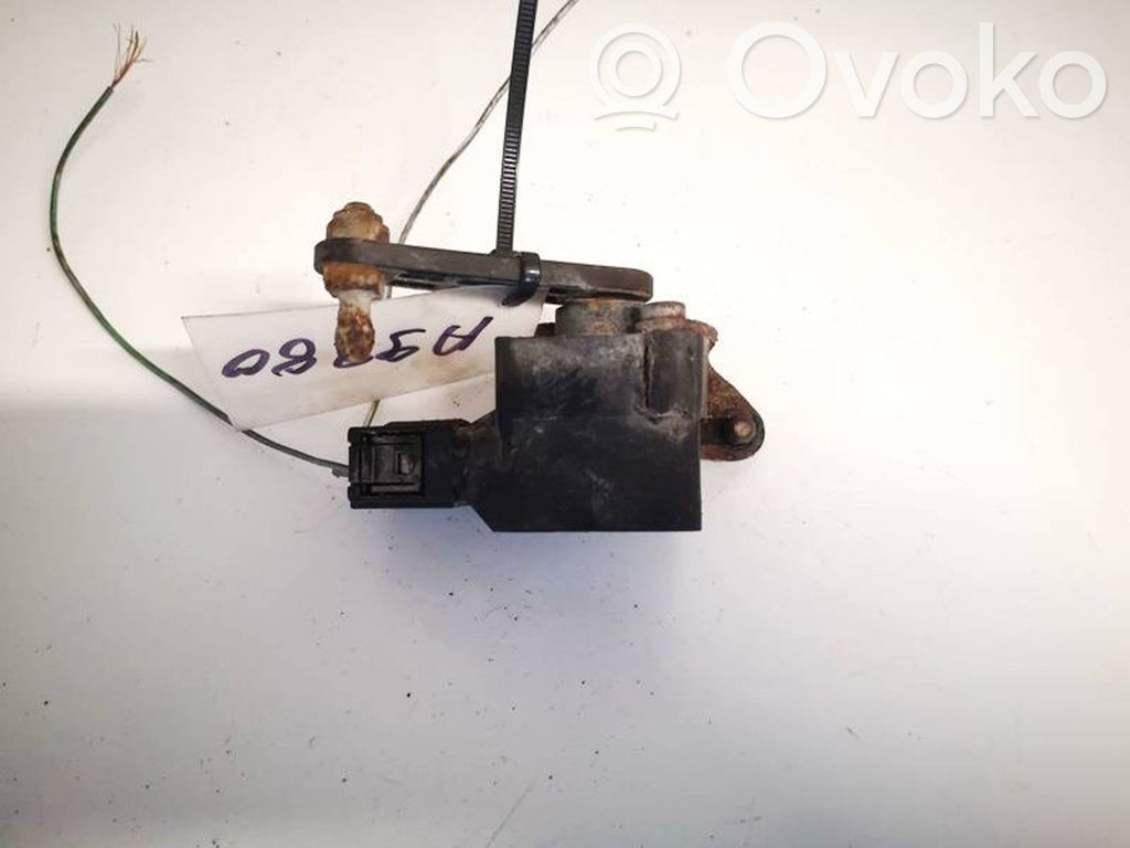 Etukorkeusanturin vipu   1093697,1093697