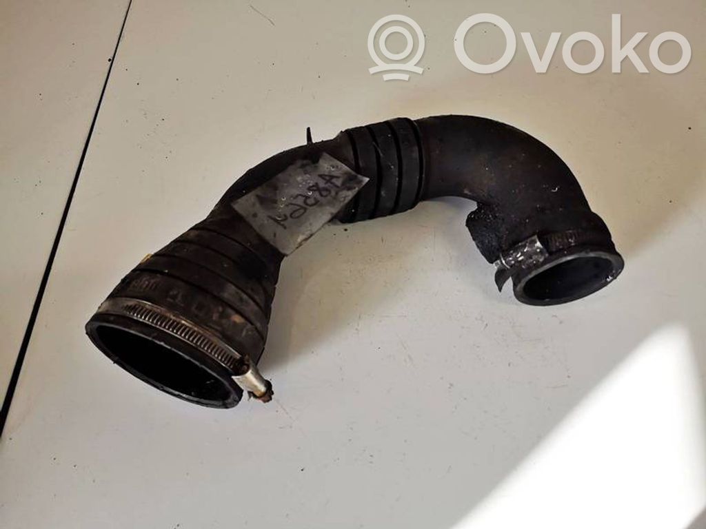 Välijäähdyttimen letku   8D0129615A,8D0129615A