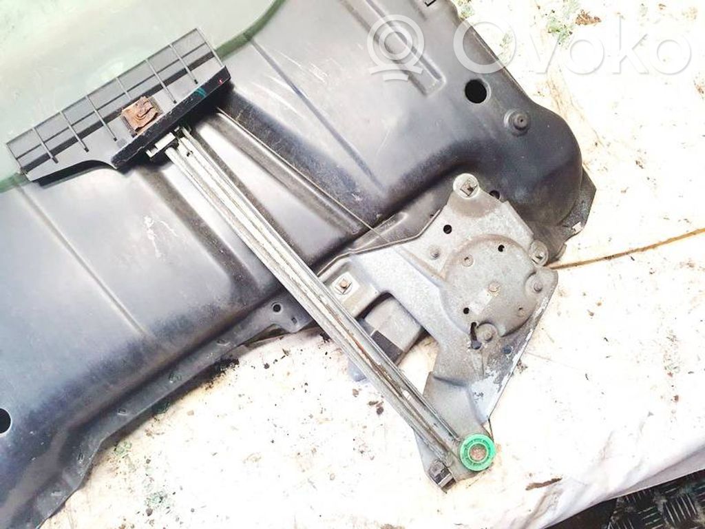 Regulador con motor de la ventanilla de la puerta corredera   4A0839398A,4A0839398A
