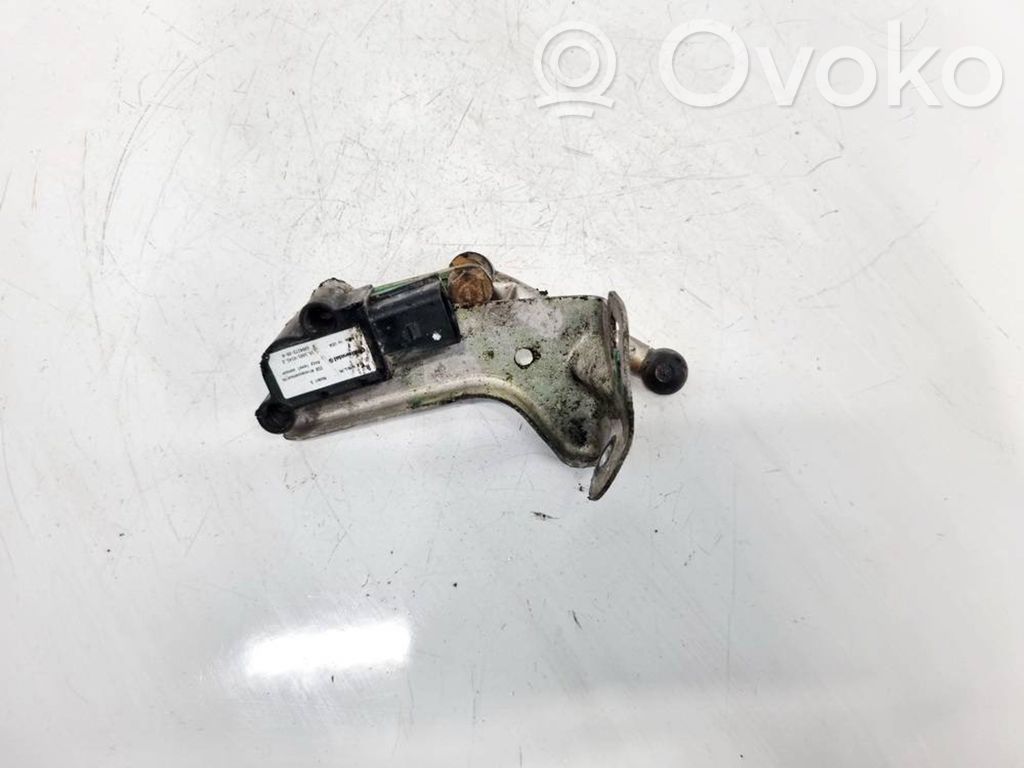 Tesla Model S Etukorkeusanturin vipu 