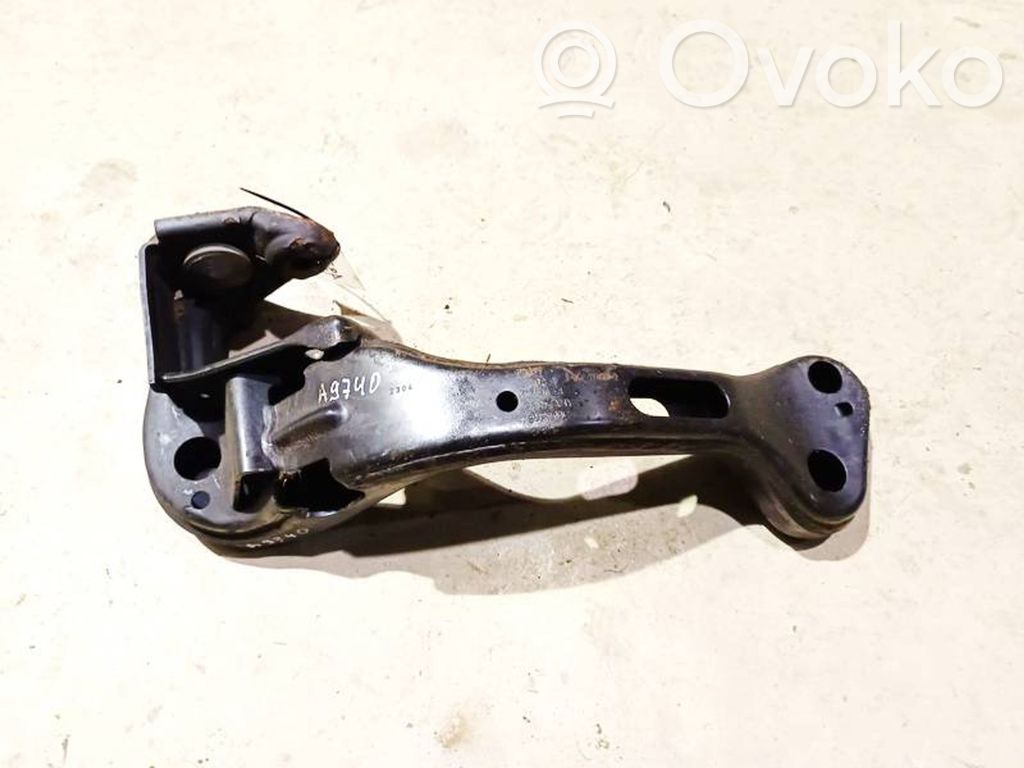BMW X3 E83 Engine mounting bracket 