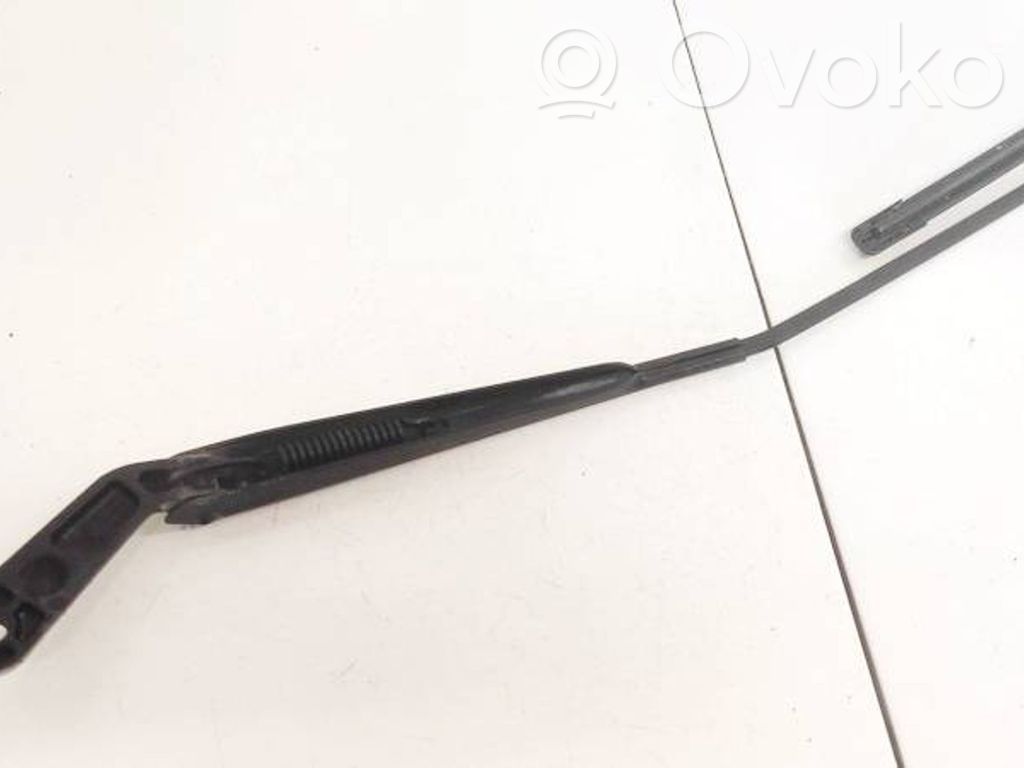 Volkswagen Golf IV Braccio della spazzola tergicristallo anteriore